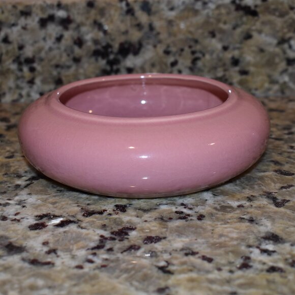 Round Pink Vase - Picture 2 of 3